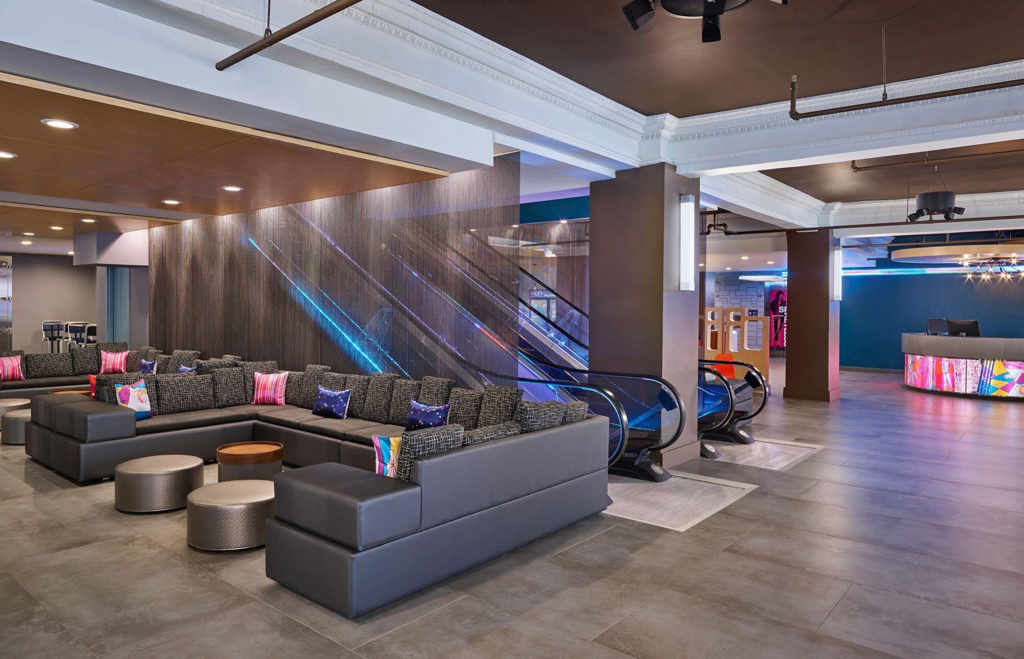Aloft Houston Downtown Hotel Bagian luar foto